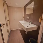 Hostal Downtown Canal View