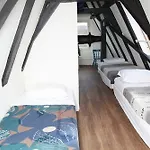 Hostal Downtown Canal View