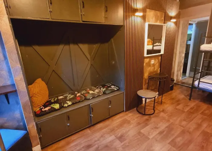 Hostel Downtown Canal View Amszterdam