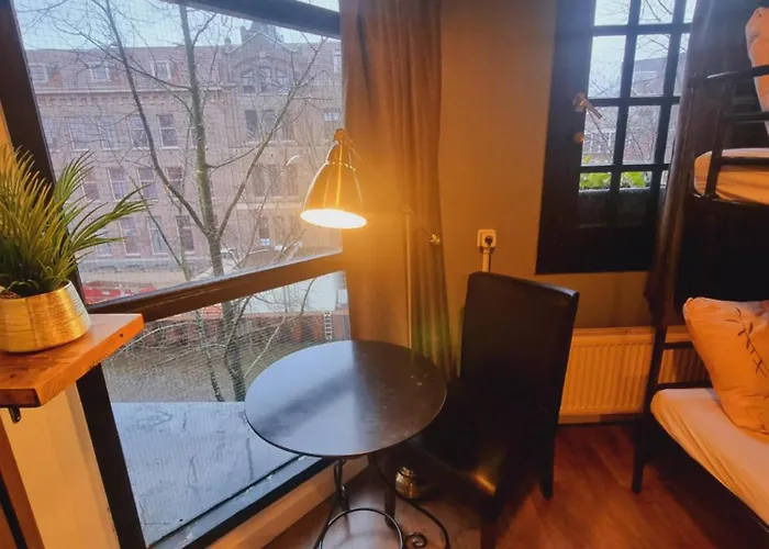 Downtown Canal View * Amszterdam