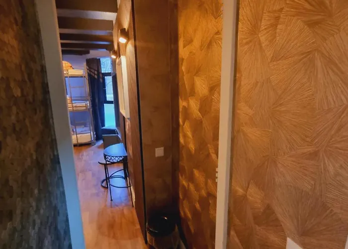 Downtown Canal View Hostel