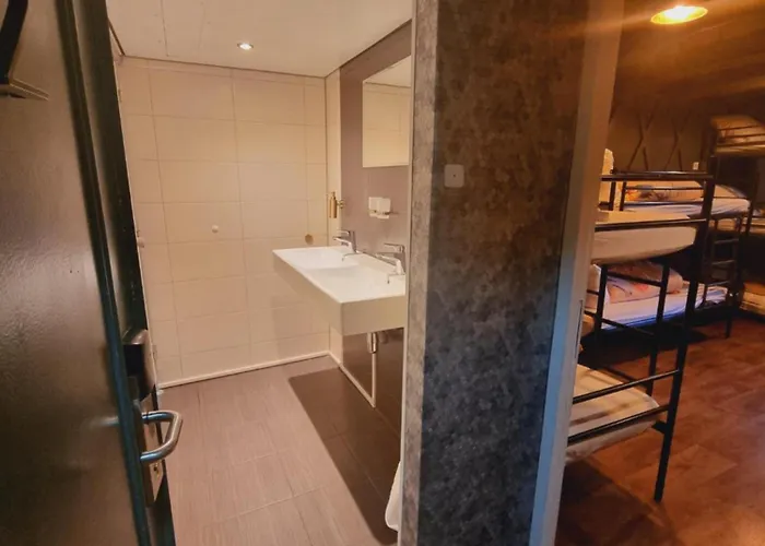 Hostel Downtown Canal View Amszterdam