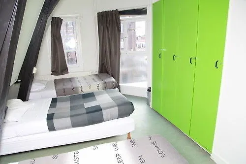 Hostel Downtown Canal View