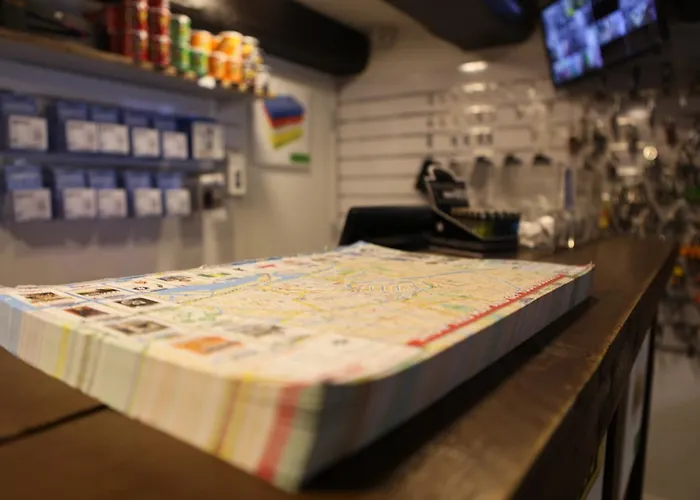 Hostel Downtown Canal View *