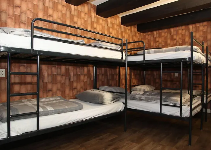 Hostel Downtown Canal View